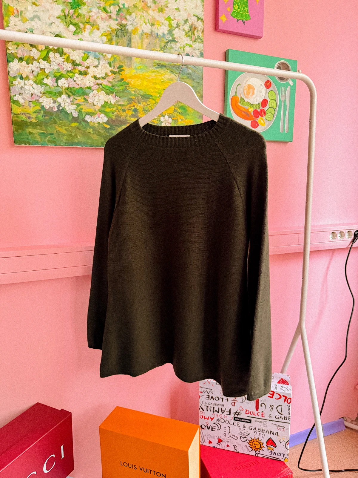 allude chaki megztinis1