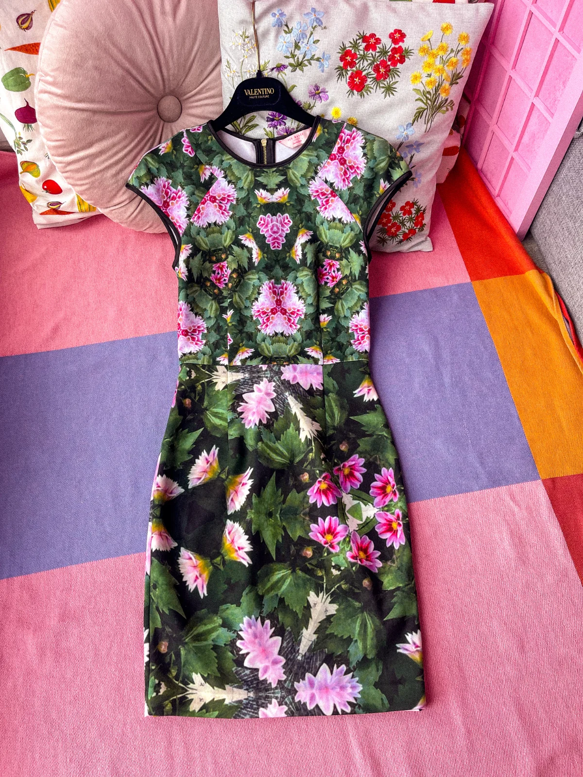 ted-baker-geleta-suknele-01 TED BAKER gėlėta suknelė - Image 1