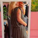 TEMPERLEY metalo atspalvio suknelė